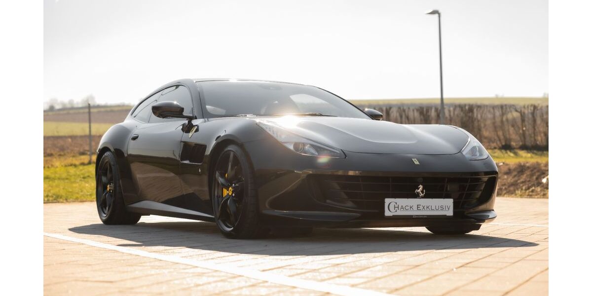 Ferrari GTC4Lusso 7.900 km 229.900 &euro; Oberderdingen 75038