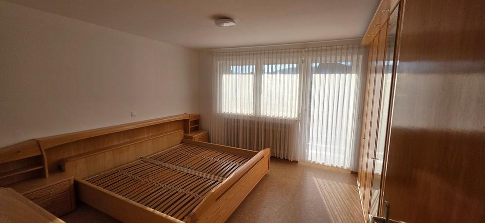 Etagenwohnung Mühlacker - 3.5 Zimmer, 95 m&sup2;, 1.000&euro; | Angebot:25942968