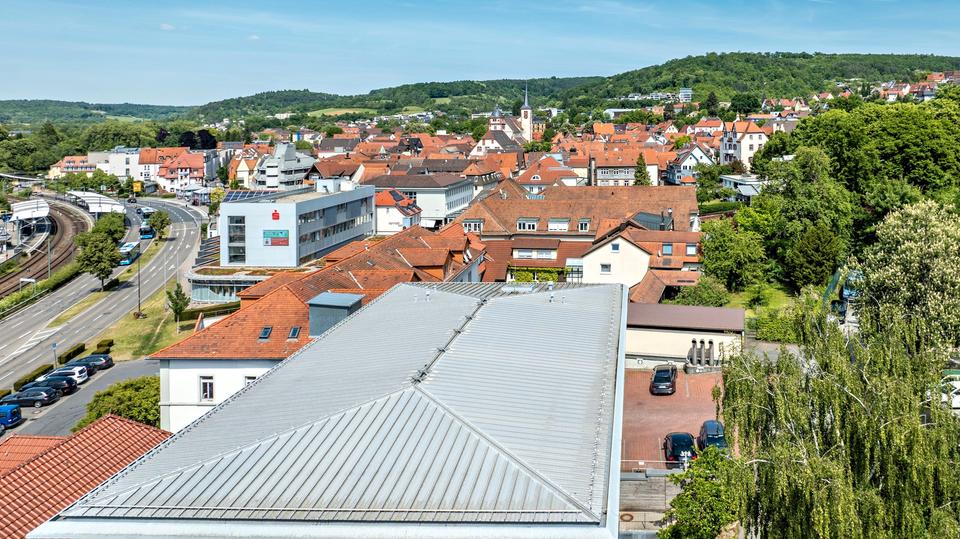 Dachgeschoßwohnung Mosbach - 2 Zimmer, 94 m&sup2;, 1.600&euro; | Angebot:26623096
