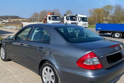 Mercedes-Benz E 200 59.850 km 12.455 &euro; Gondelsheim 75053