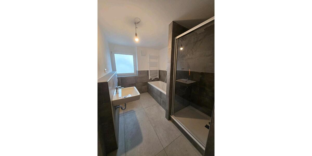 Maisonettenwohnung Kraichtal - 5.5 Zimmer, 135 m&sup2;, 1.200&euro; | Angebot:26317427