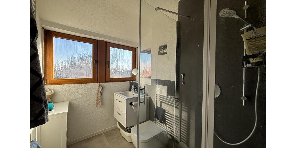 Dachgeschoßwohnung Pleidelsheim - 3 Zimmer, 65 m&sup2;, 910&euro; | Angebot:25418884