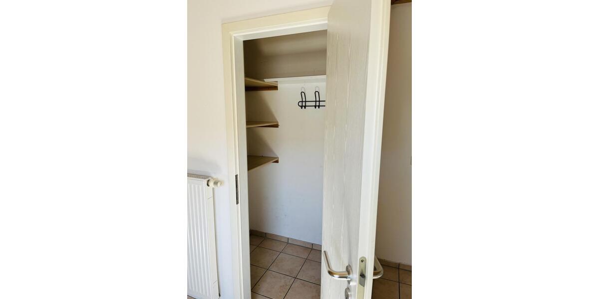 Dachgeschoßwohnung Bad Rappenau - 2.5 Zimmer, 67 m&sup2;, 975&euro; | Angebot:25960105