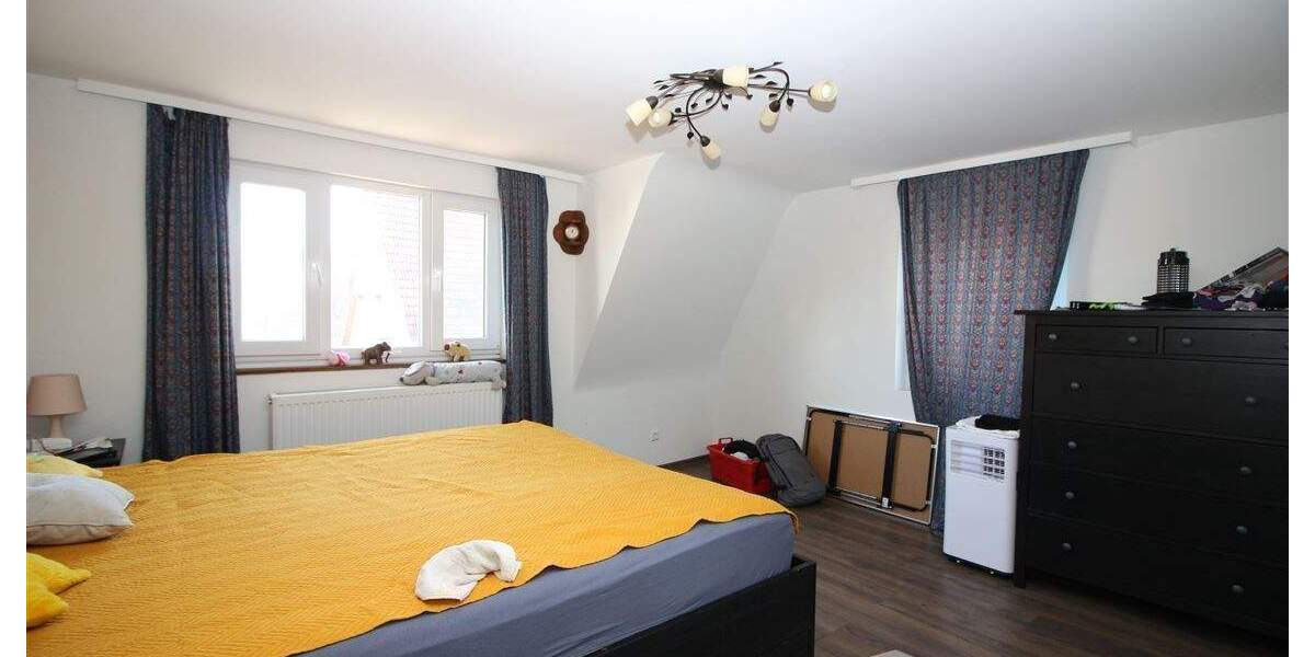 Doppelhaushälfte Mühlacker Mühlhausen - 7 Zimmer, 180 m&sup2;, 290.000&euro; | Angebot:25740380