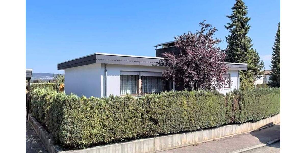 Einfamilienhaus Sersheim - 8 Zimmer, 218 m&sup2;, 585.000&euro; | Angebot:25706115