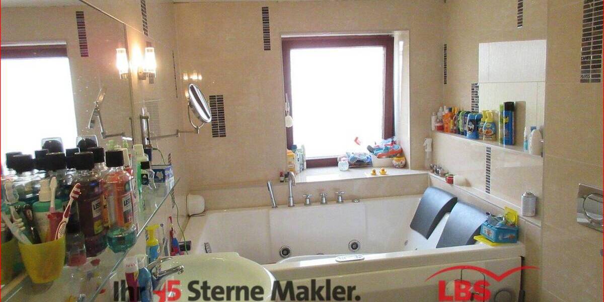 Einfamilienhaus Niefern-Öschelbronn Niefern - 8 Zimmer, 193 m&sup2;, 439.000&euro; | Angebot:25665818