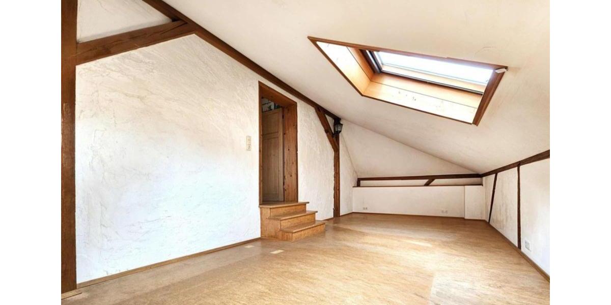 Einfamilienhaus Wiesloch - 7 Zimmer, 150 m&sup2;, 290.000&euro; | Angebot:25803476