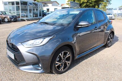 Toyota Yaris 9.616 km 23.495 &euro; Bad Rappenau 74906