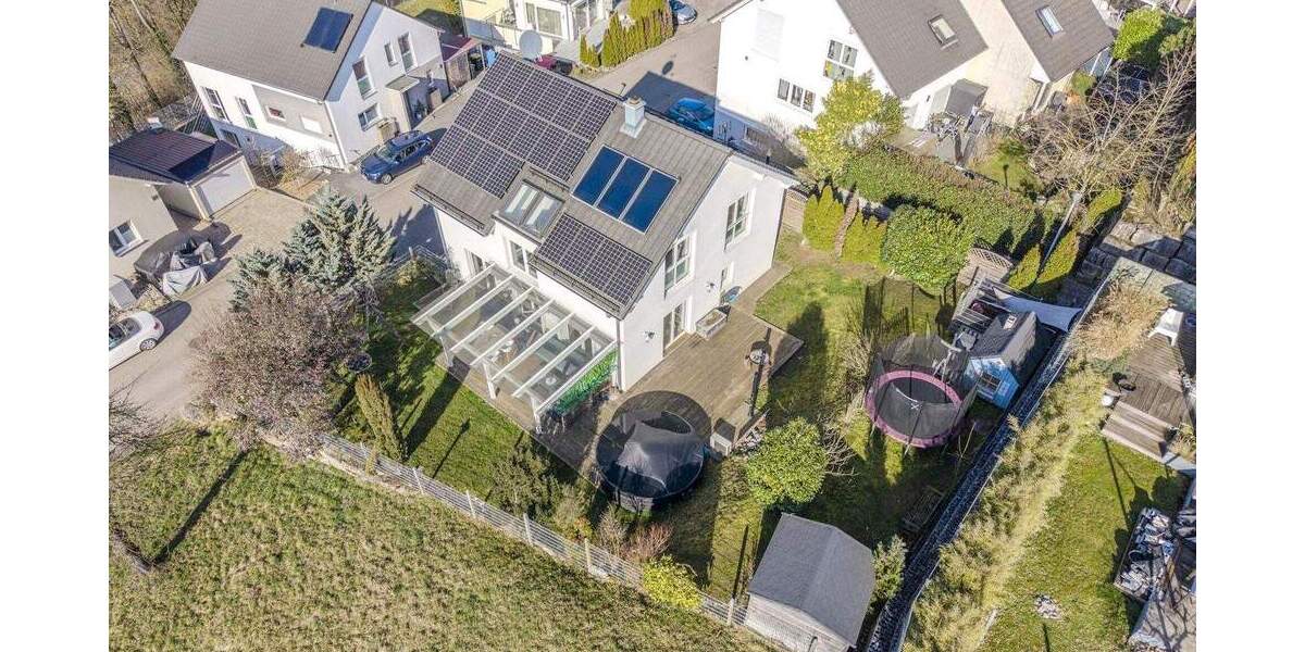 Einfamilienhaus Ilsfeld / Auenstein Auenstein - 6 Zimmer, 136 m&sup2;, 749.000&euro; | Angebot:25802180