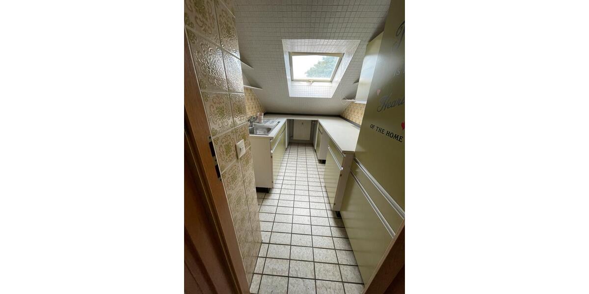 Dachgeschoßwohnung Heilbronn Böckingen - 3 Zimmer, 65 m&sup2;, 990&euro; | Angebot:25977704