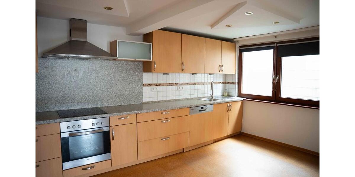 Einfamilienhaus Neckarzimmern - 8 Zimmer, 220 m&sup2;, 359.000&euro; | Angebot:25992442