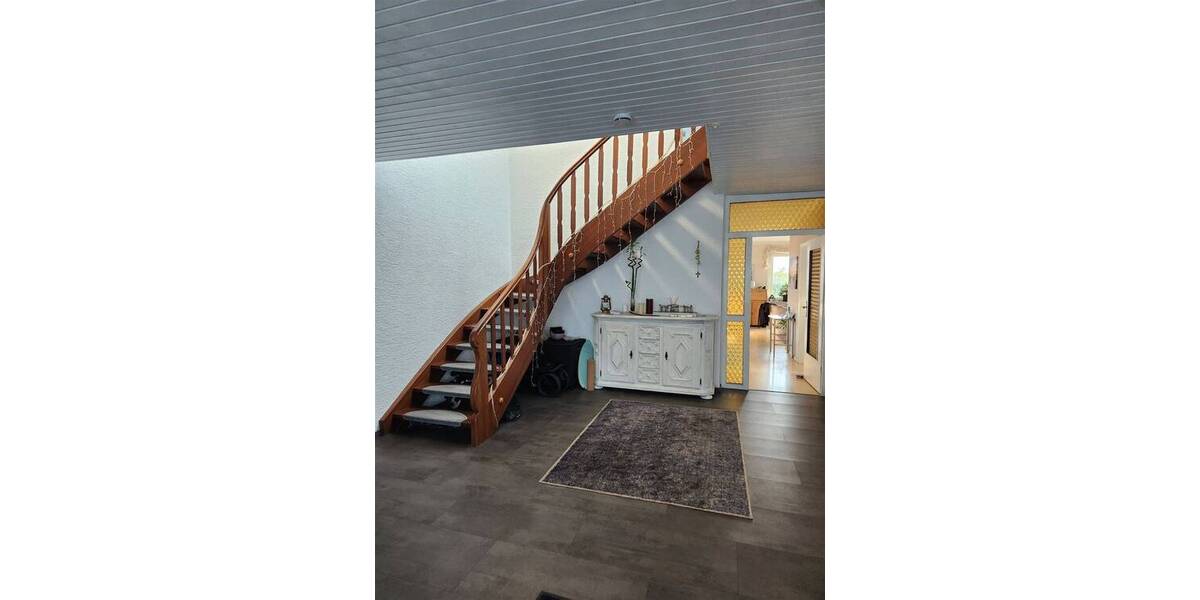 Einfamilienhaus Sinsheim Reihen - 8 Zimmer, 243 m&sup2;, 687.000&euro; | Angebot:25731533