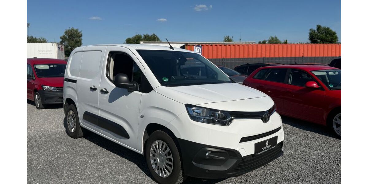 Toyota Proace (Verso) 141.000 km 10.799 &euro; Sachsenheim 74343