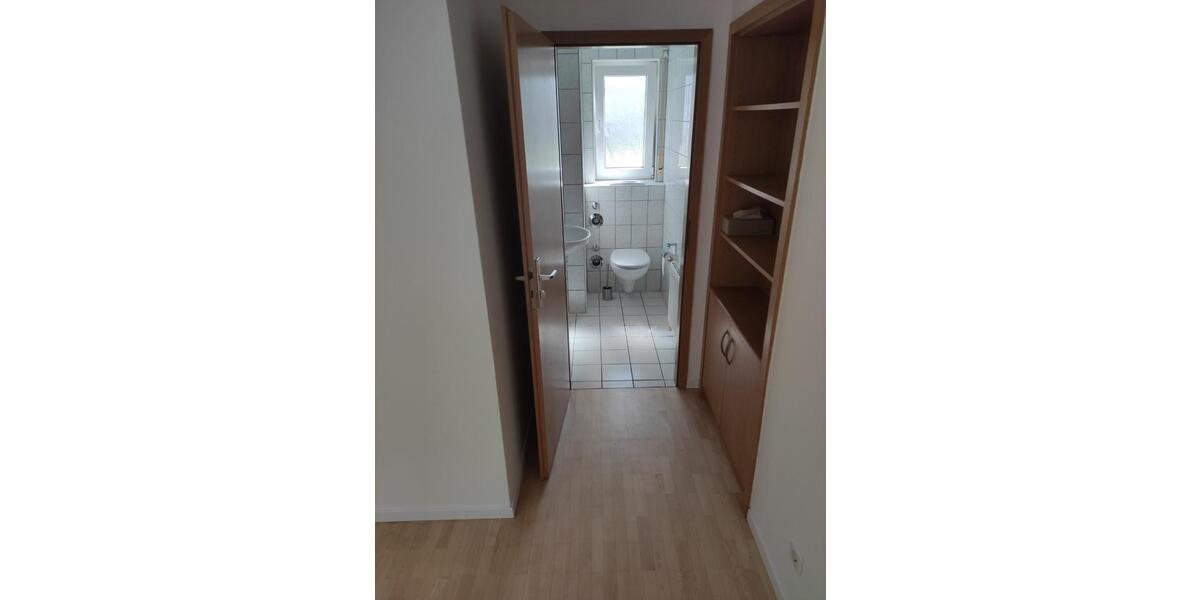 Etagenwohnung Oedheim - 2 Zimmer, 79 m&sup2;, 940&euro; | Angebot:25126315