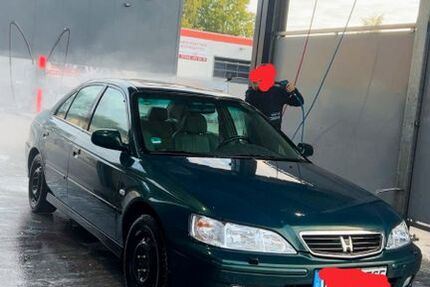 Honda Accord 224.000 km 2.000 &euro; Bretten 75015