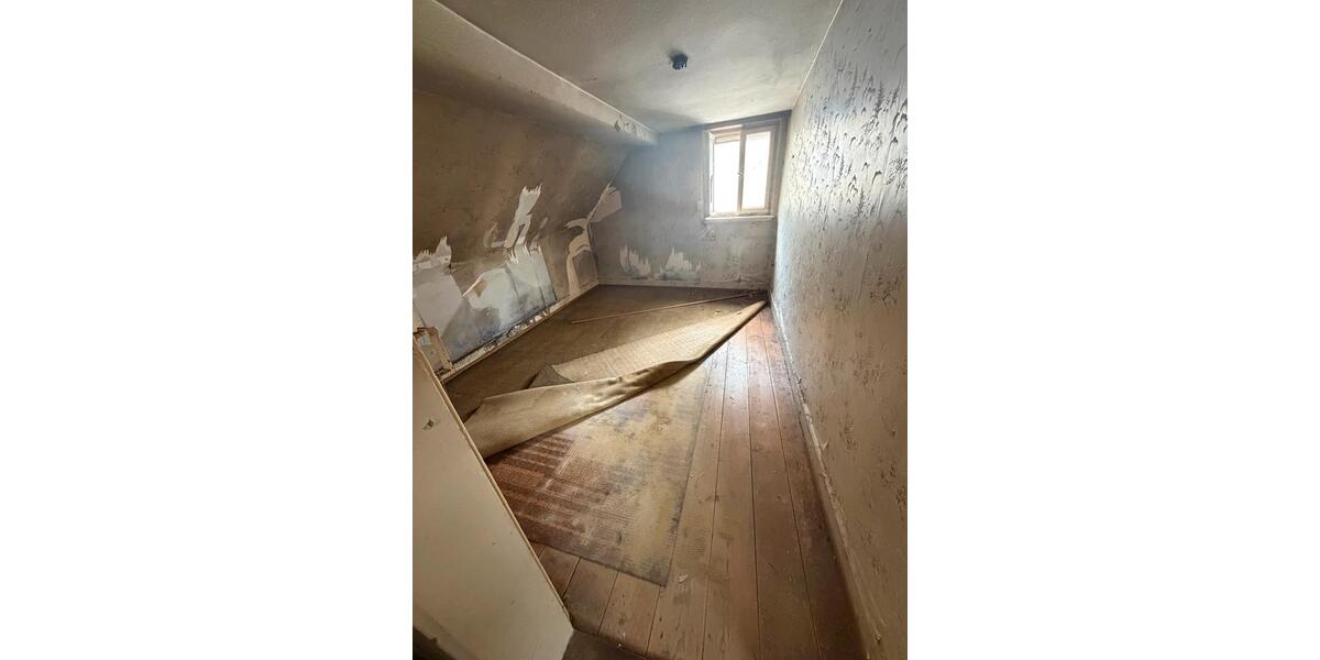 Einfamilienhaus Lauffen am Neckar - 4 Zimmer, 60 m&sup2;, 69.000&euro; | Angebot:26794447