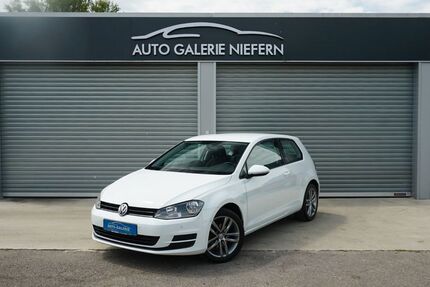 VW Golf 53.400 km 10.490 &euro; Niefern- Öschelbron 75223