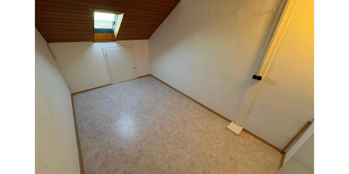 Etagenwohnung Heilbronn Böckingen - 6 Zimmer, 127 m&sup2;, 1.325&euro; | Angebot:25638392