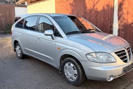 SsangYong Rodius 124.780 km 4.499 &euro; Siegelsbach 74936