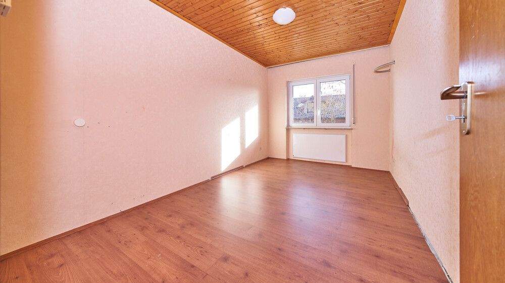 Bungalow Vaihingen an der Enz / Roßwag Roßwag - 7 Zimmer, 208 m&sup2;, 635.000&euro; | Angebot:25697225