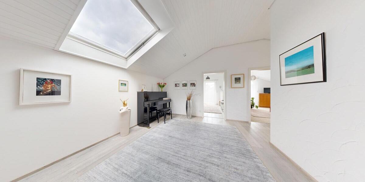 Exklusives, großes Einfamilienhaus in guter und ruhiger Ortsrand-Lage - Einfamilienhaus Eisingen | Angebot:22457254