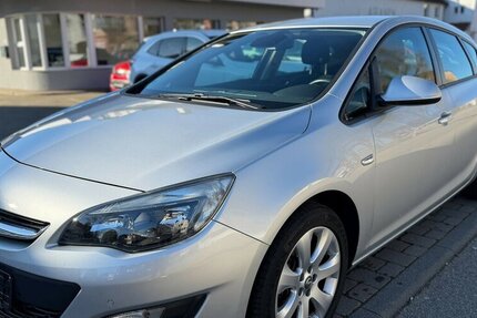 Opel Astra J 1.4 Lim. Edition SHZ PDC 100.000 km 5.990 &euro; Neckarsulm 74172