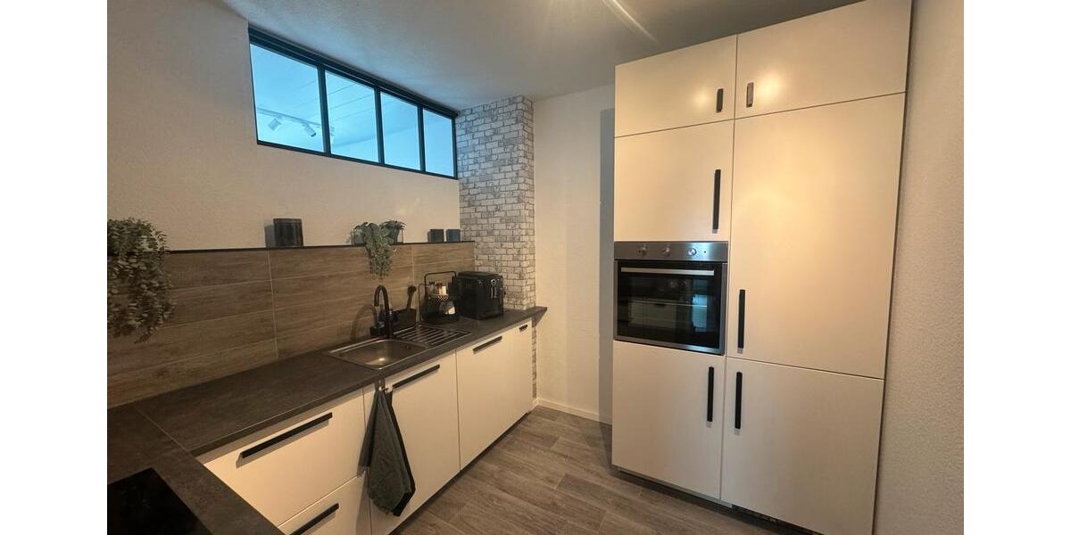 Etagenwohnung Neckarsulm - 1.5 Zimmer, 83 m&sup2;, 1.450&euro; | Angebot:26037610