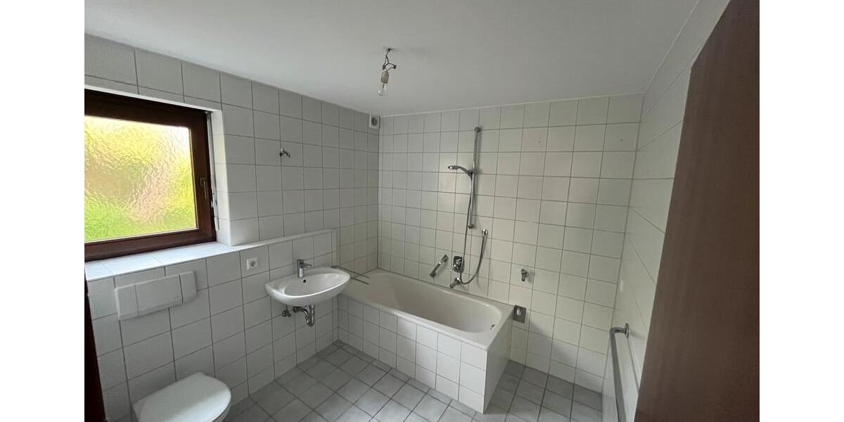 Etagenwohnung Niefern-Öschelbronn Öschelbronn - 3.5 Zimmer, 91 m&sup2;, 1.050&euro; | Angebot:25081520