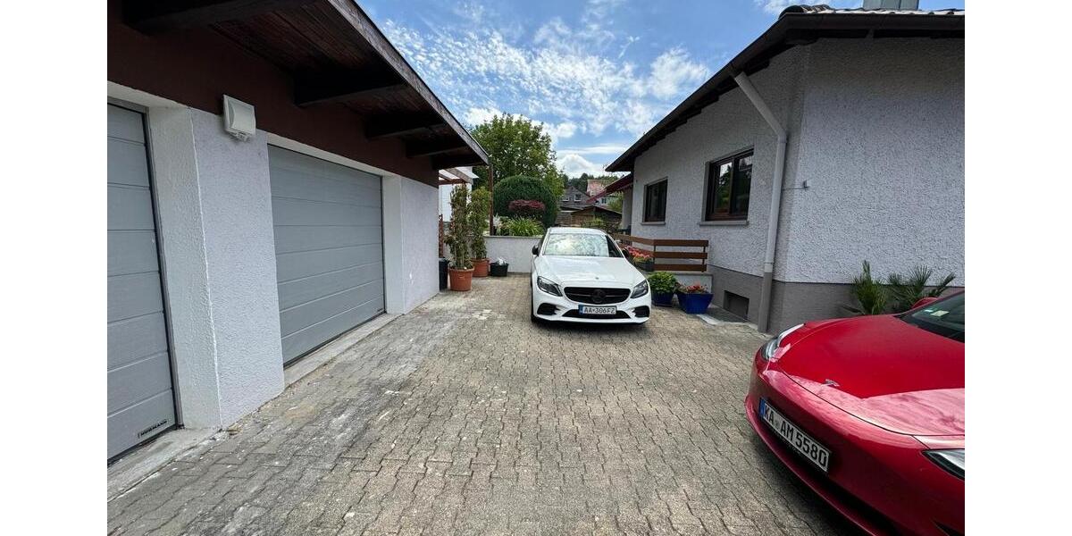 Einfamilienhaus Bretten - 7 Zimmer, 283 m&sup2;, 670.000&euro; | Angebot:25147844