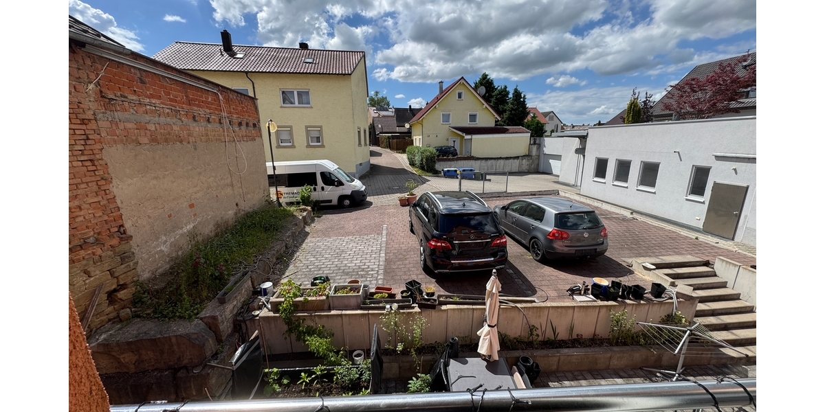 Energieeffizientes EFH mit Einliegerwohnung, Terrasse und großem Hof - Einfamilienhaus Sulzfeld | Angebot:24344056