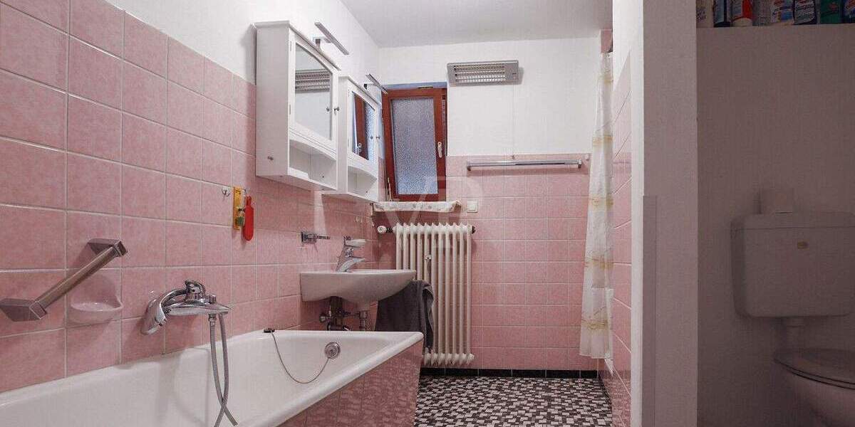 Doppelhaushälfte Bretten - 6 Zimmer, 189 m&sup2;, 549.000&euro; | Angebot:25679327