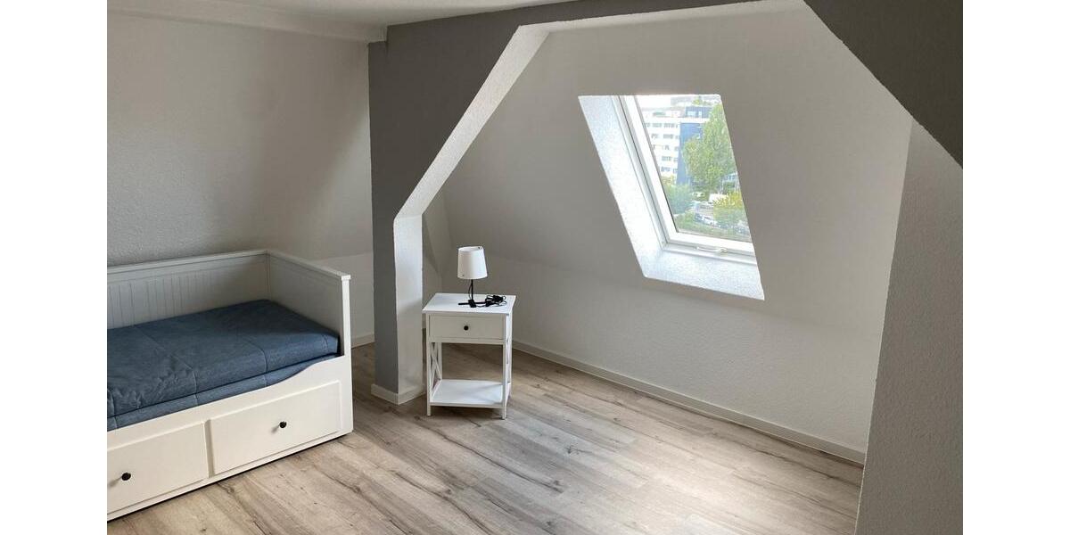 Maisonettenwohnung Neckarsulm - 5.5 Zimmer, 1 m&sup2;, 1.800&euro; | Angebot:25173146