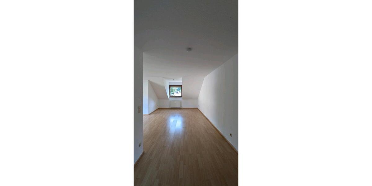 Dachgeschoßwohnung Bad Friedrichshall - 2 Zimmer, 66 m&sup2;, 950&euro; | Angebot:25908026