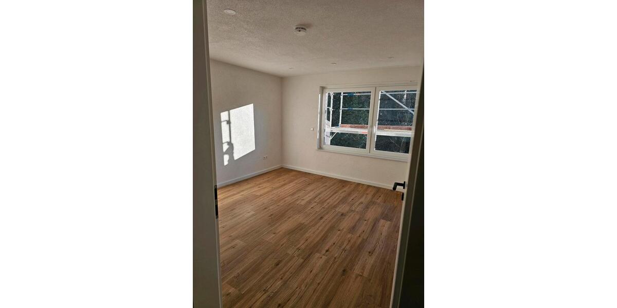 Etagenwohnung Neckarbischofsheim - 3 Zimmer, 75 m&sup2;, 750&euro; | Angebot:25483454