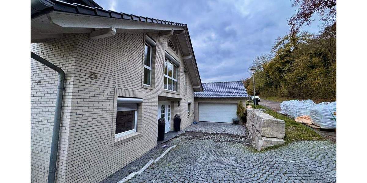 Einfamilienhaus Neckarzimmern - 6 Zimmer, 315 m&sup2;, 2.600&euro; | Angebot:25757028