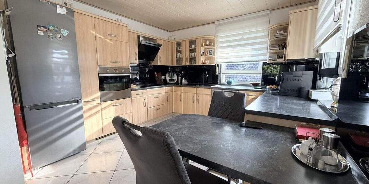 Einfamilienhaus Sinsheim Dühren - 7 Zimmer, 190 m&sup2;, 645.000&euro; | Angebot:25730296