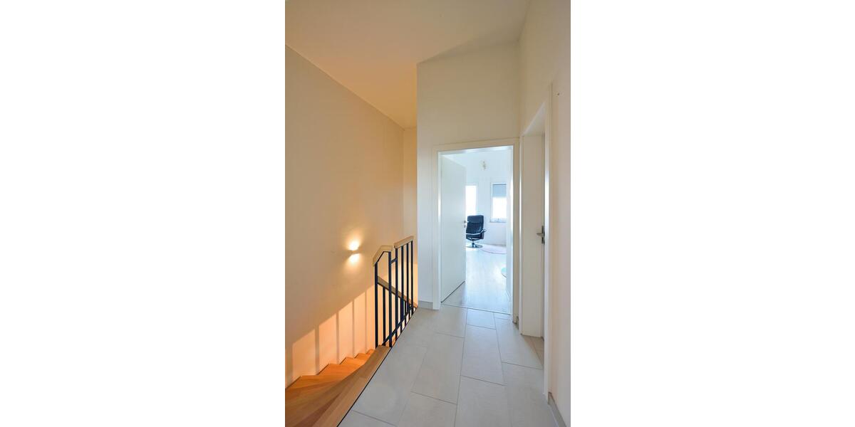 Reihenhaus Markgröningen - 5 Zimmer, 133 m&sup2;, 1.800&euro; | Angebot:25632777