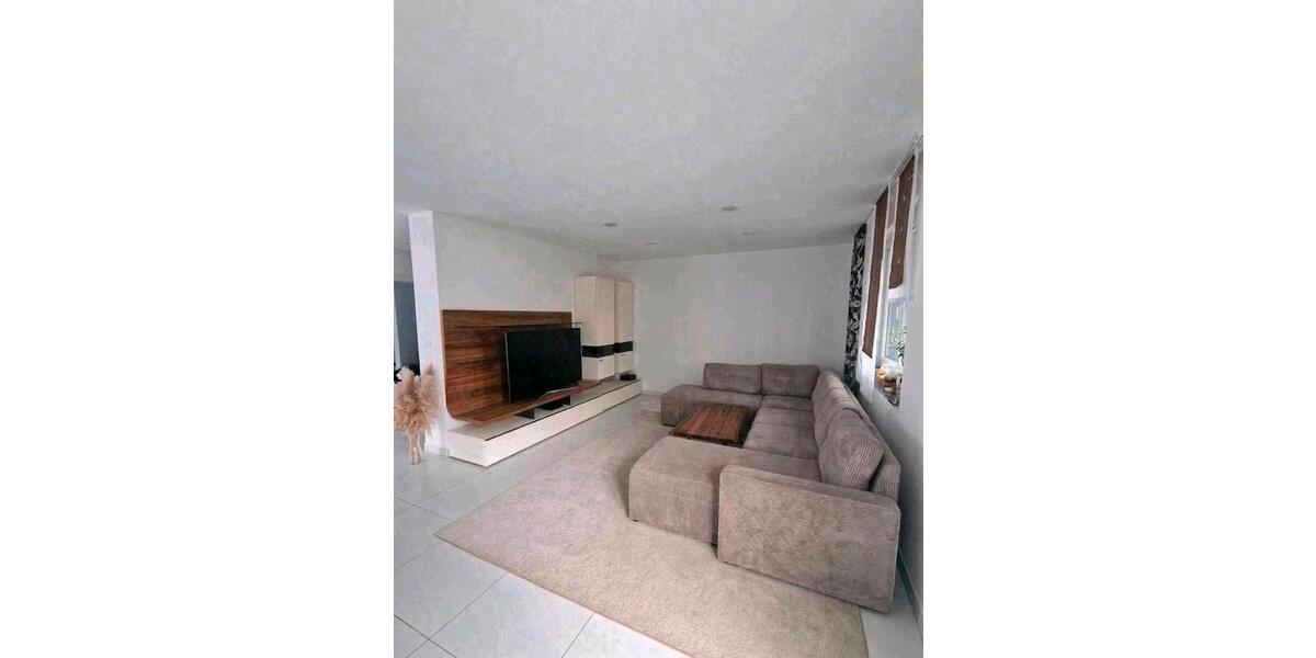 Doppelhaushälfte Neckarsulm - 9 Zimmer, 200 m&sup2;, 749.000&euro; | Angebot:25945595