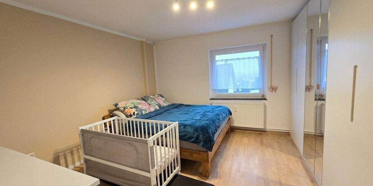 Mehrfamilienhaus, Wohnhaus Sinsheim - 9 Zimmer, 238 m&sup2;, 679.000&euro; | Angebot:25696836