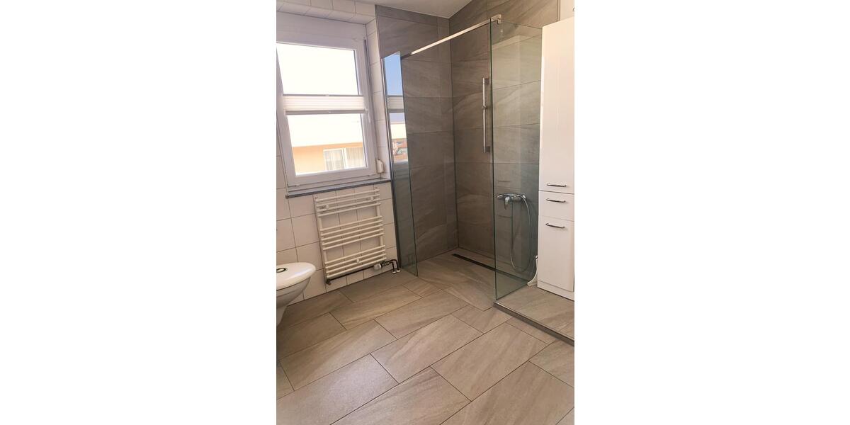 Dachgeschoßwohnung Bad Rappenau - 3.5 Zimmer, 81 m&sup2;, 360.000&euro; | Angebot:25794304