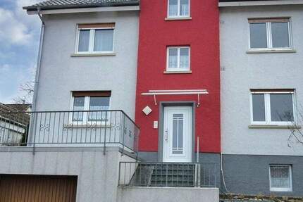 Haus Neckarbischofsheim - 5 Zimmer, 165 m&sup2;, 499.000&euro; | Angebot:25779648