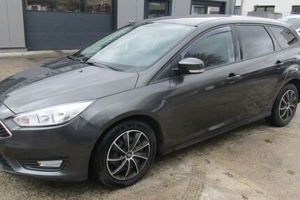 Ford Focus 81.000 km 9.990 &euro; Heilbronn 74081