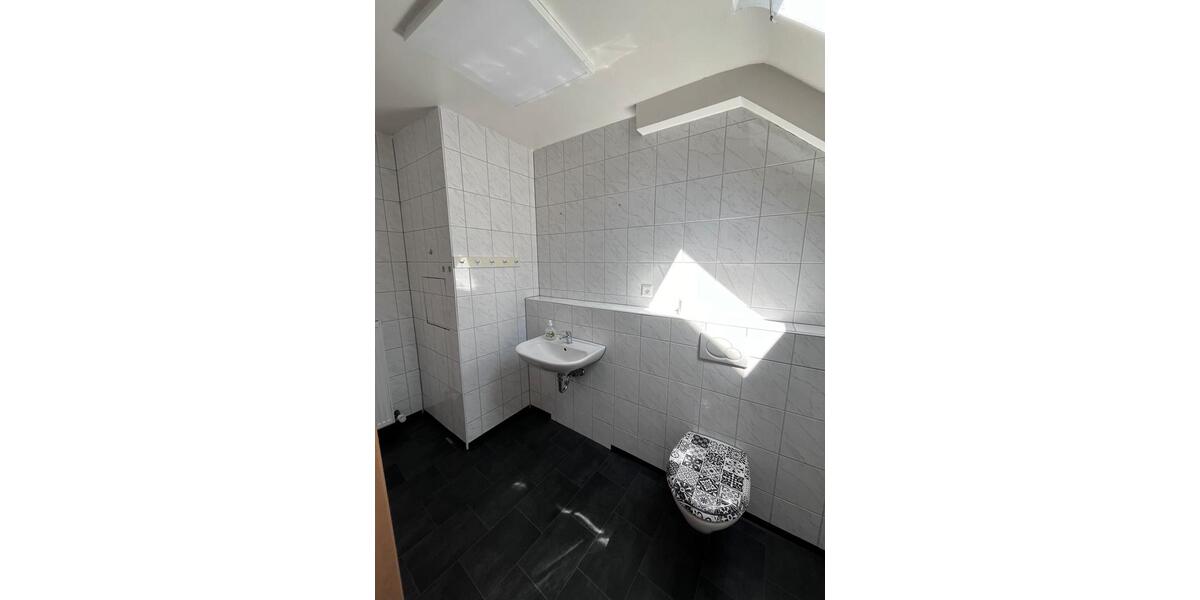 Dachgeschoßwohnung Heilbronn Kernstadt - 3 Zimmer, 75 m&sup2;, 890&euro; | Angebot:25981193