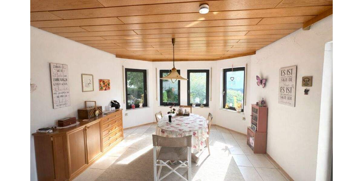 Mehrfamilienhaus, Wohnhaus Kirchardt Berwangen - 6 Zimmer, 219 m&sup2;, 569.000&euro; | Angebot:25693229