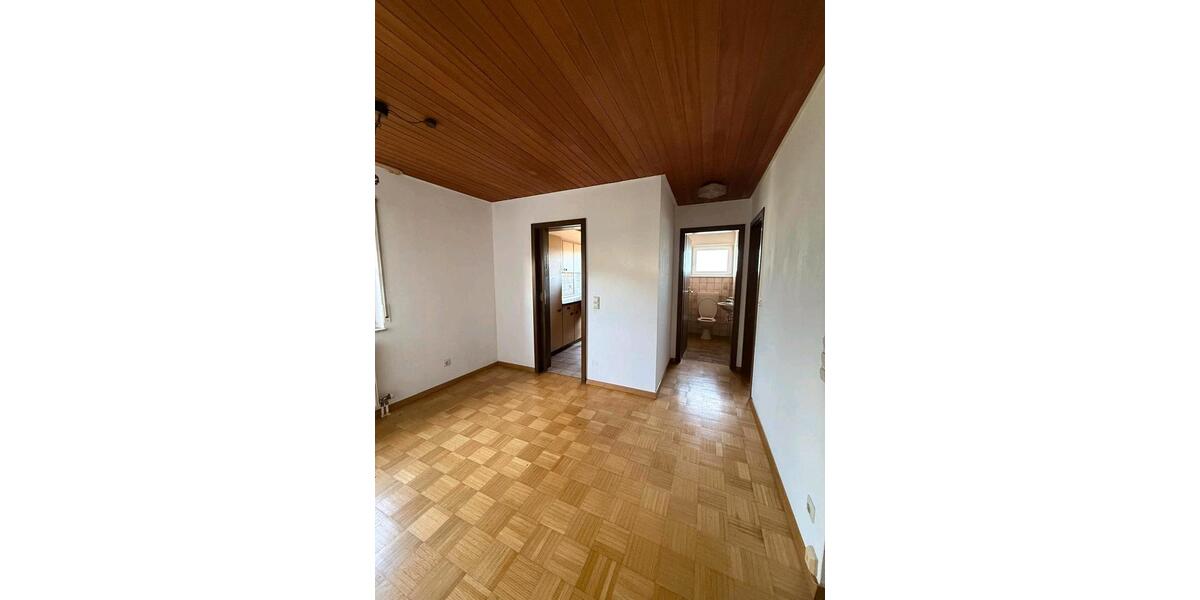 Etagenwohnung Heilbronn Horkheim - 3.5 Zimmer, 95 m&sup2;, 1.100&euro; | Angebot:26690167