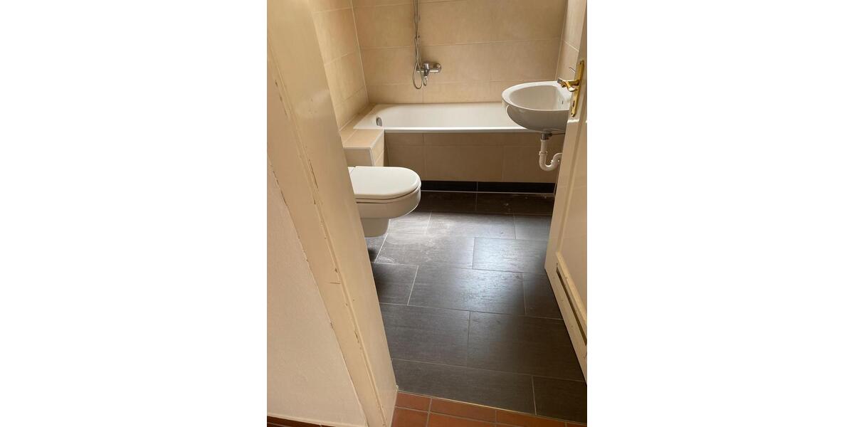 Etagenwohnung Heilbronn Böckingen - 1 Zimmer, 100 m&sup2;, 1.320&euro; | Angebot:24757313