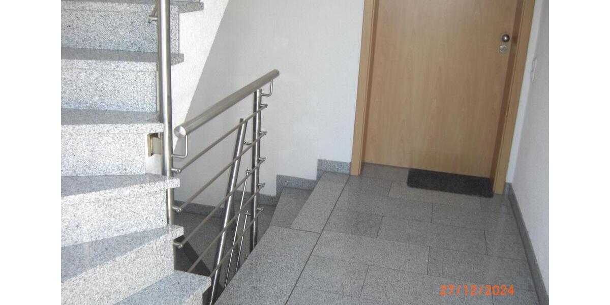 Etagenwohnung Bad Rappenau - 3 Zimmer, 102 m&sup2;, 1.100&euro; | Angebot:25783088