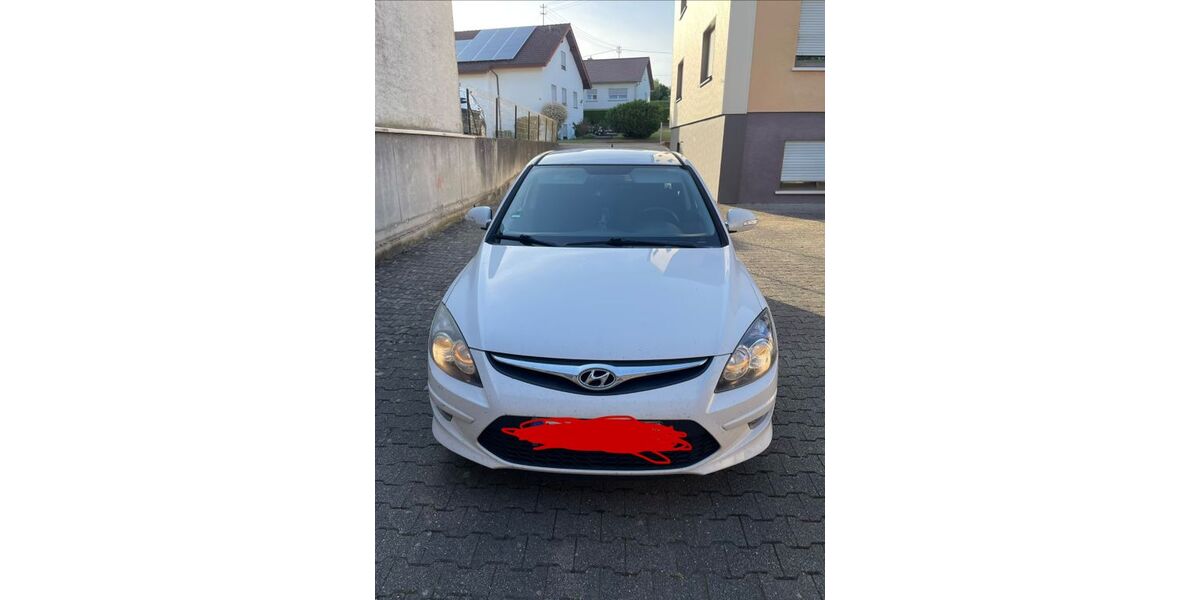 Hyundai i30 166.000 km 2.500 &euro; Kirchardt 74912