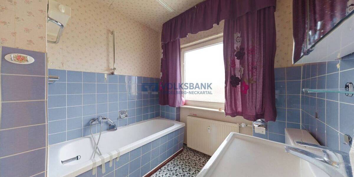 Etagenwohnung Walldorf - 4 Zimmer, 98 m&sup2;, 240.000&euro; | Angebot:25741558