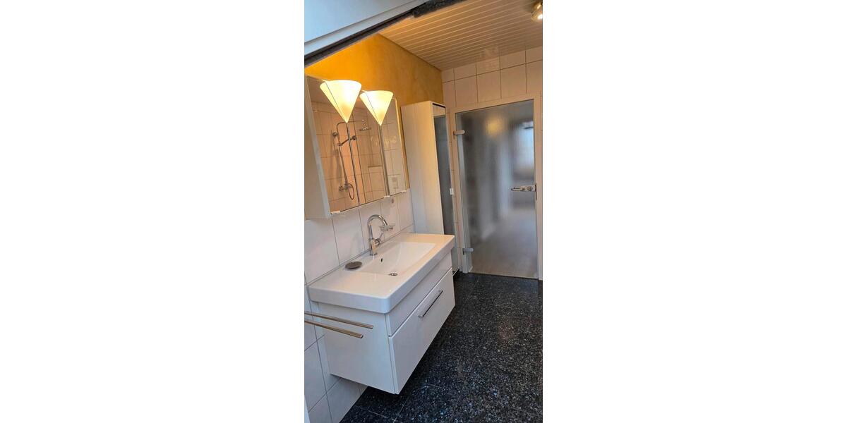 Dachgeschoßwohnung Vaihingen an der Enz - 3.5 Zimmer, 105 m&sup2;, 1.300&euro; | Angebot:24315128